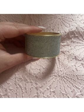 Sparkle cuff